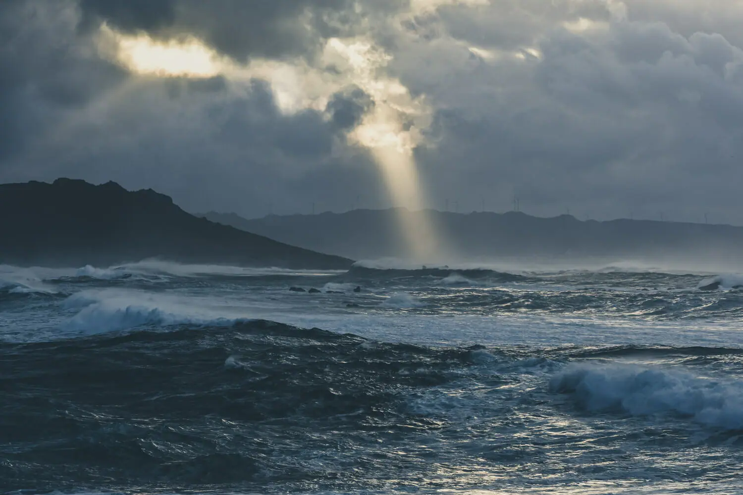 Domani Arriva In Spagna Una Tempesta Singolare Aemet Emette Avvisi