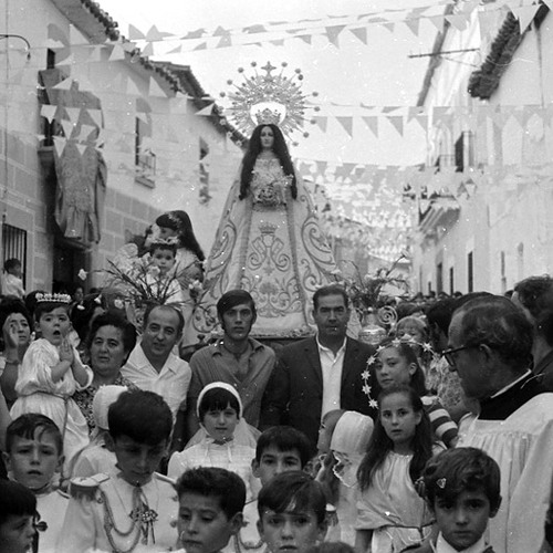 Todos cion la Virgen 1971