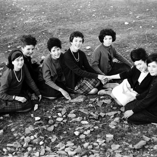 Las mozas 1964