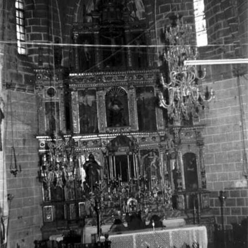Vista completa del Altar mayor de San Pedro en 1969