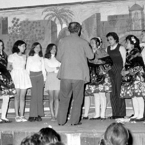 Coros y danzas 1973