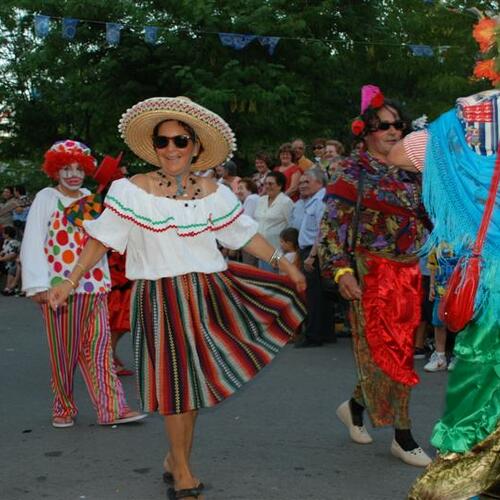 Primer desfile de carnaval en Agosto 20075