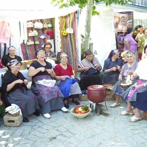 La costura al reeol de la lumbri