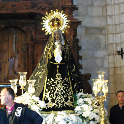 Viernessanto2014-1