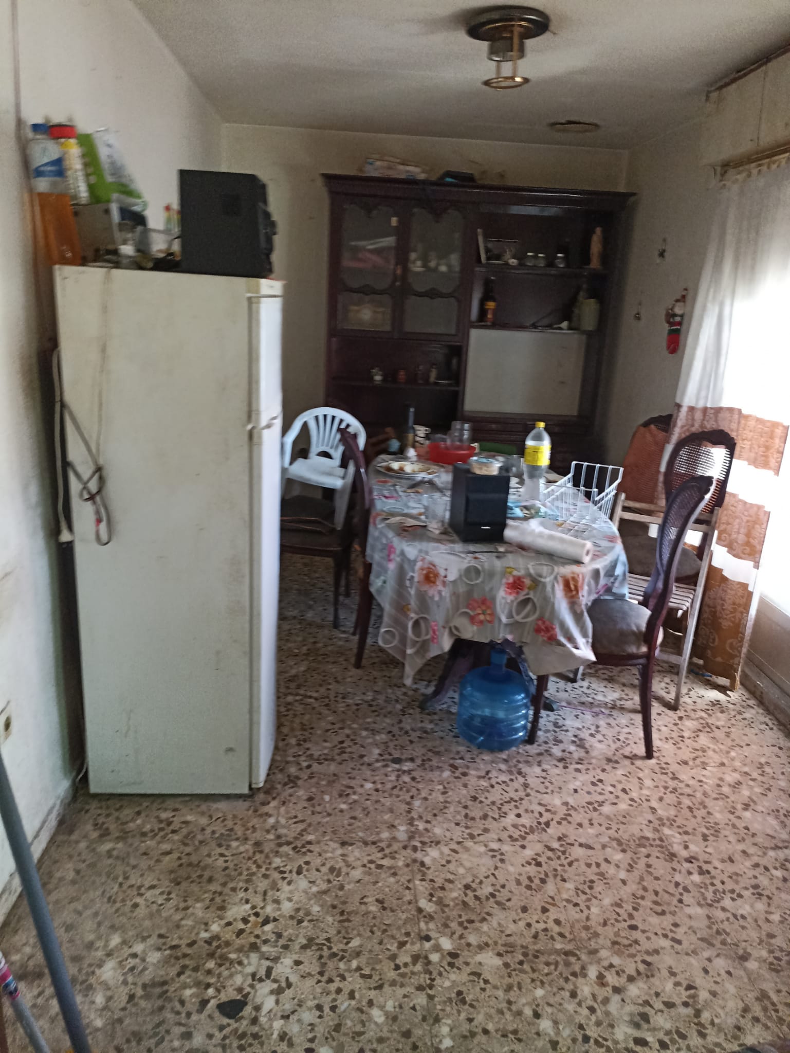 Vaciado de muebles y limpieza de pisos en Llorenç del Penedès - ¡Resultados impecables!