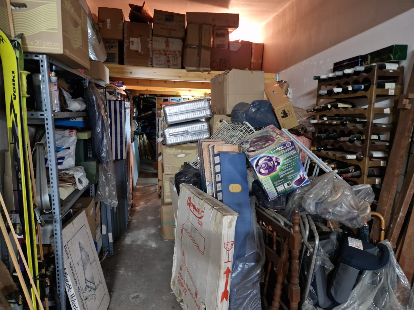 Recogida y reciclaje de trastos y muebles viejos en Roquetes - ¡Tu hogar libre de desorden!