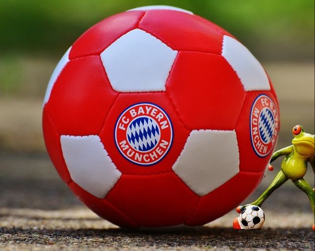 Club advert image