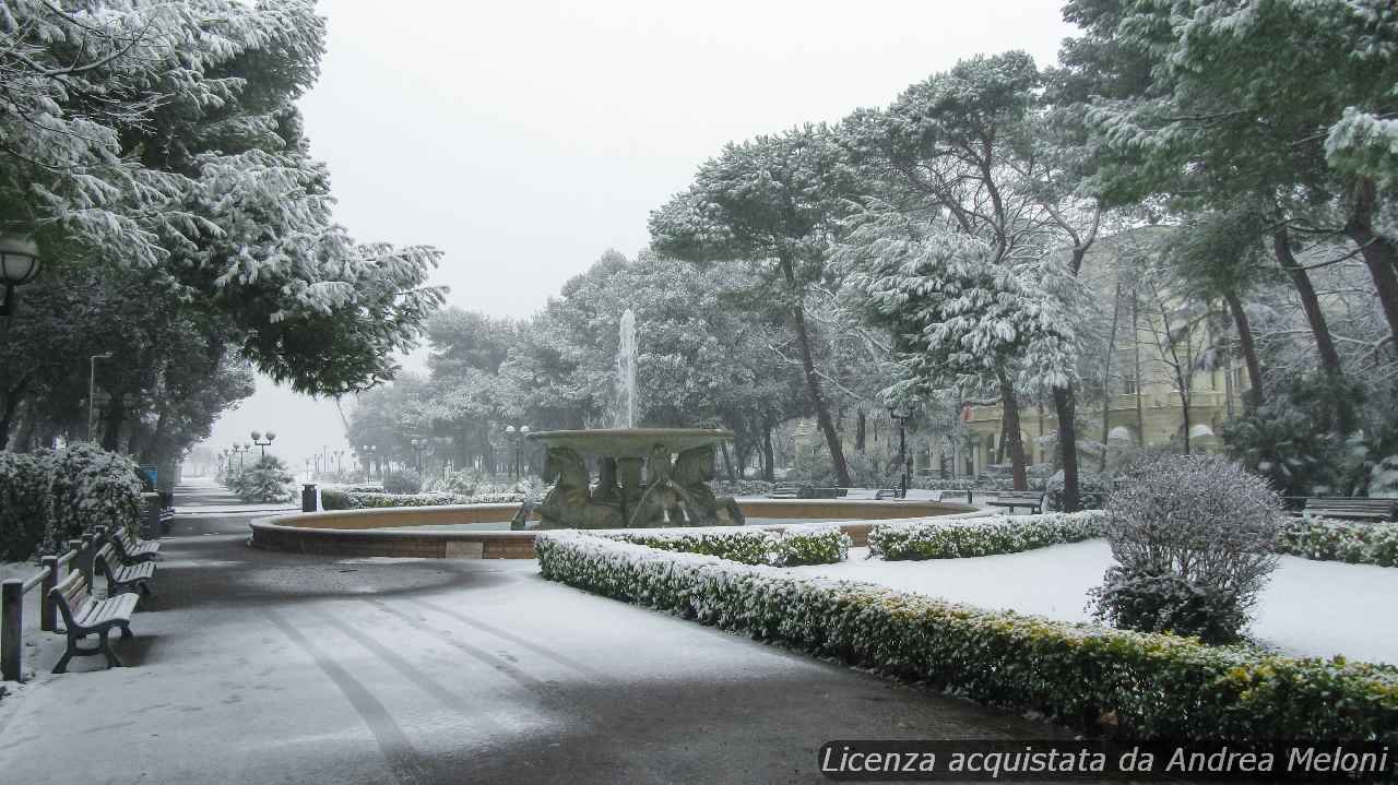 meteo-rimini:-previsioni-di-nubi-sparse,-piovaschi-e-vento,-seguiti-da-tempo-quasi-sereno.