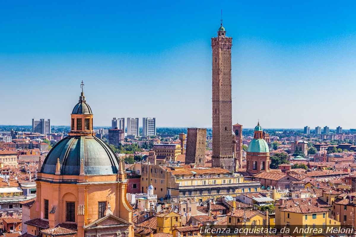 meteo-bologna-oggi-poco-nuvoloso,-ventoso,-poi-nuvoloso-con-rovesci