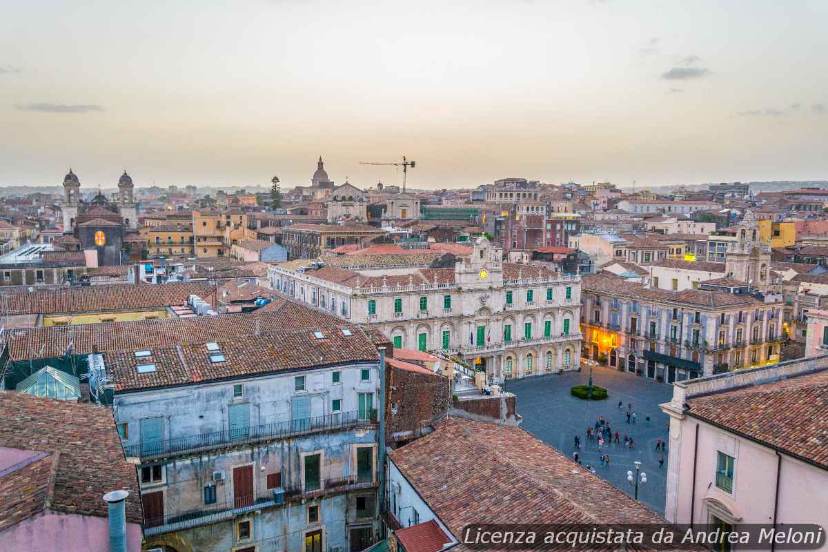 meteo-catania:-domani-previste-nubi-sparse,-vento-a-tratti-e-nuovamente-nubi-sparse