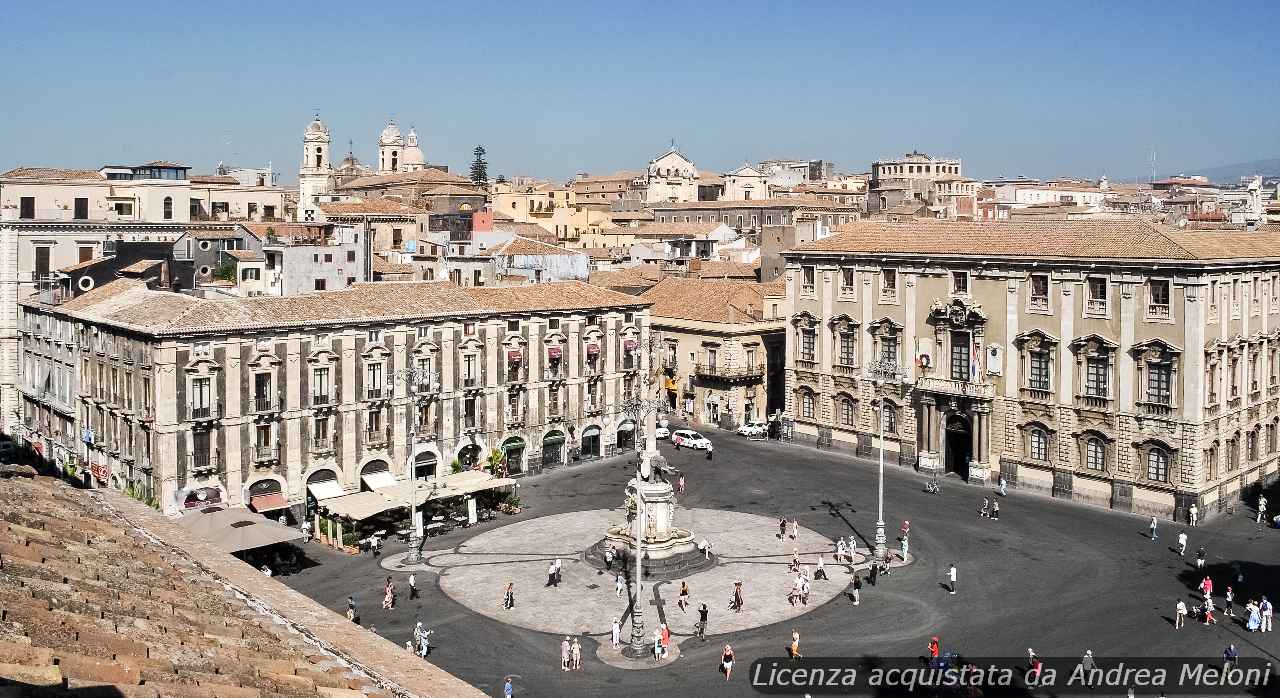 meteo-catania:-previsioni-per-oggi-indicano-cielo-poco-nuvoloso,-venti-intermittenti-e-aumento-della-nuvolosita.