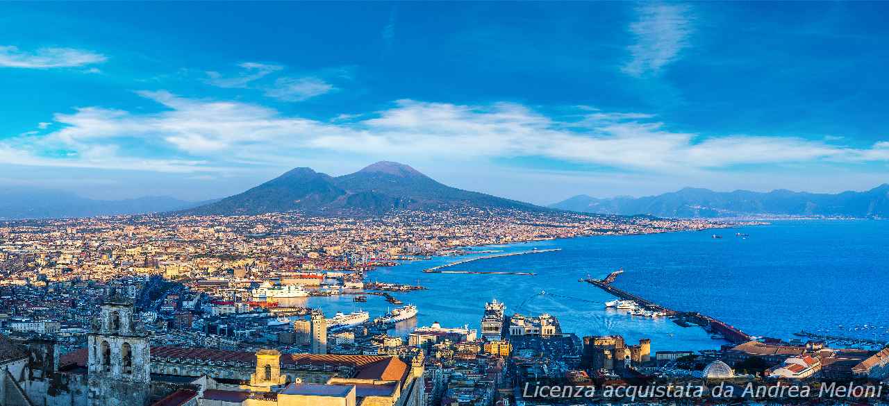 meteo-napoli:-giornata-inizia-con-cielo-sereno,-seguito-da-leggera-nuvolosita