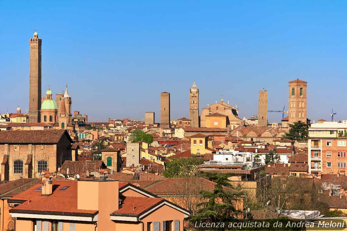meteo-bologna:-giornata-caratterizzata-da-nuvolosita-e-rovesci-seguiti-da-piovaschi
