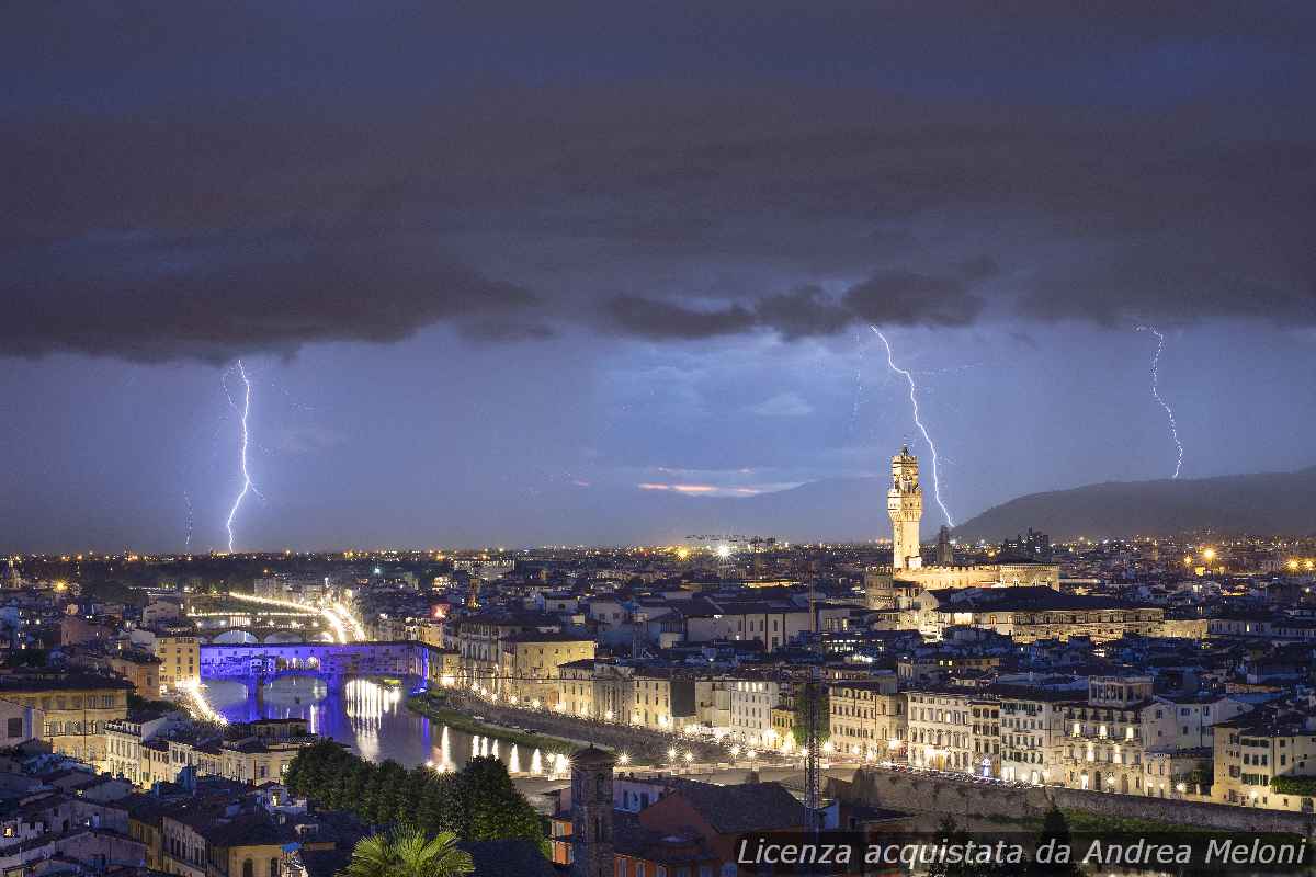 “Meteo Firenze: arriva la pioggia e il vento, weekend all’insegna del maltempo”