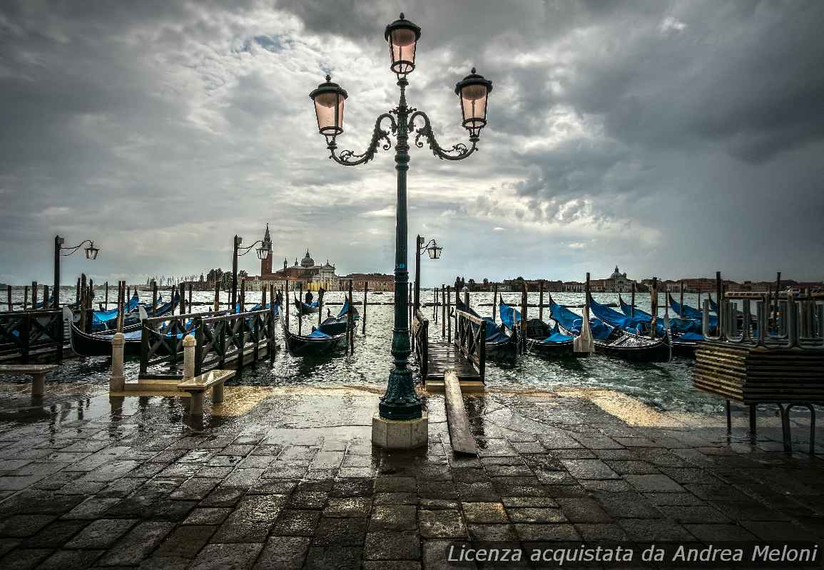 Meteo Venezia oggi molto nuvoloso con rovesci, poi nubi sparse