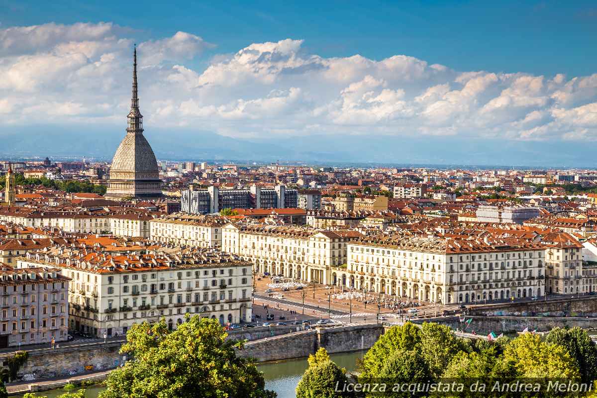 “Meteo Torino: tra nubi sparse e cielo nuvoloso, ecco il tempo di domani”