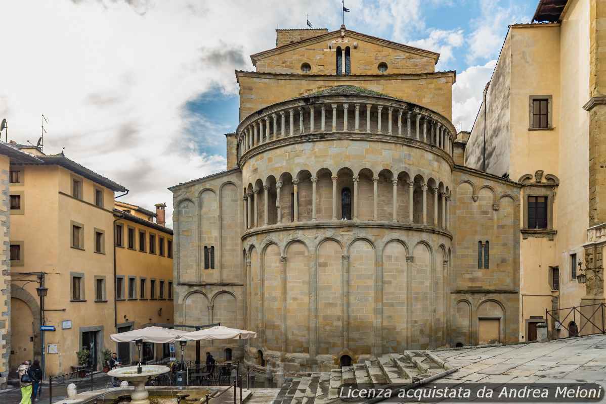 “meteo-arezzo:-arriva-il-maltempo,-tra-nubi-sparse-e-rovesci-ventosi”