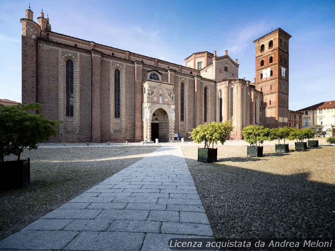 “meteo-asti:-giornate-di-pioggia-e-rovesci-in-arrivo,-preparate-gli-ombrelli!”