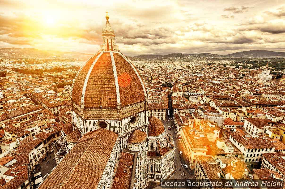 meteo-firenze-domani-nuvoloso-con-rovesci,-ventoso-a-tratti,-poi-nuvoloso