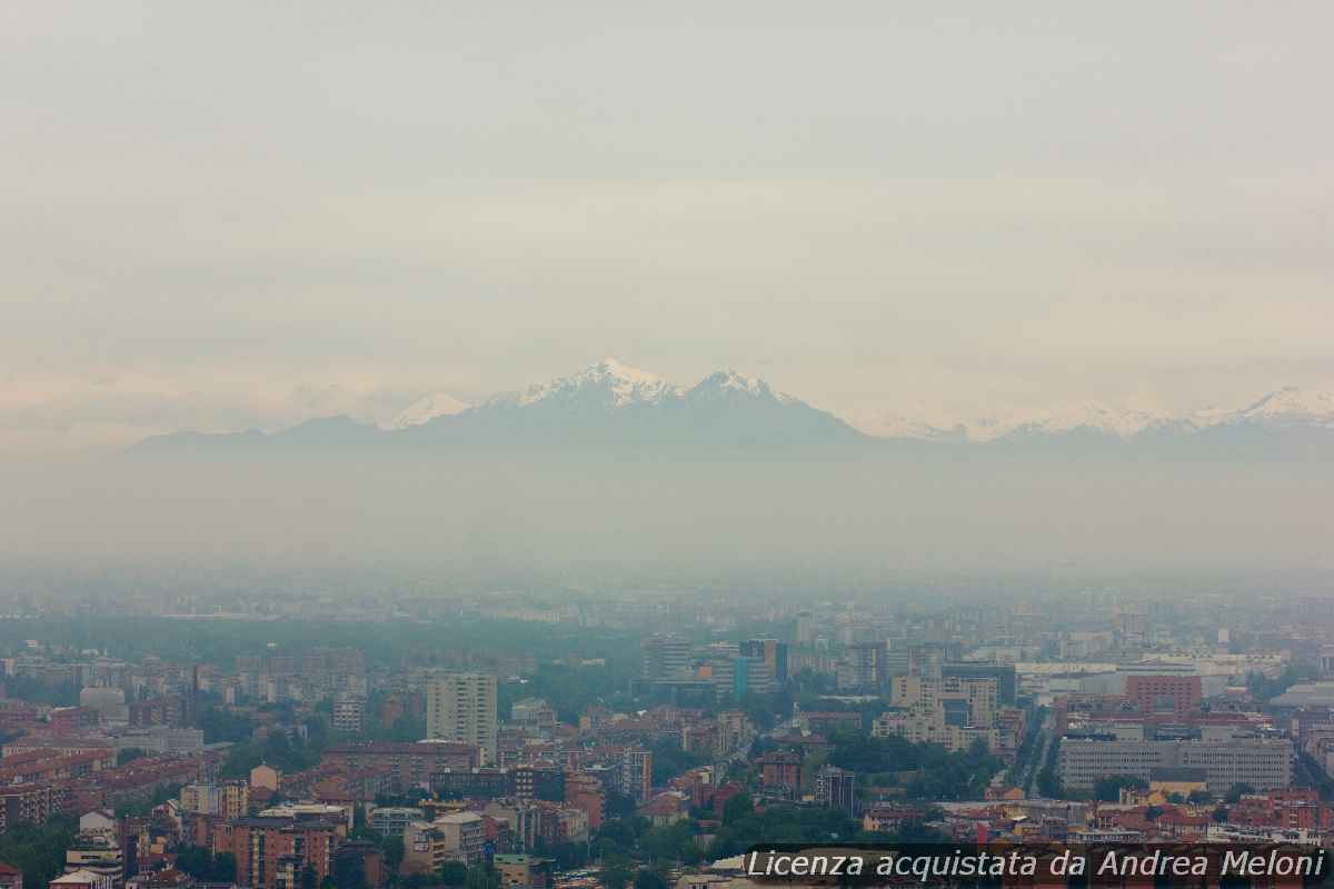 “meteo-milano:-tra-nubi-sparse-e-rovesci,-ecco-la-previsione-dei-prossimi-giorni”