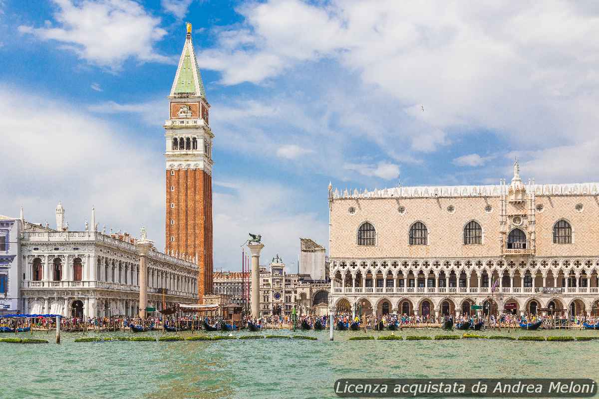 meteo-venezia-domani-nubi-sparse-con-rovesci,-poi-poco-nuvoloso-con-piovaschi,-ventoso