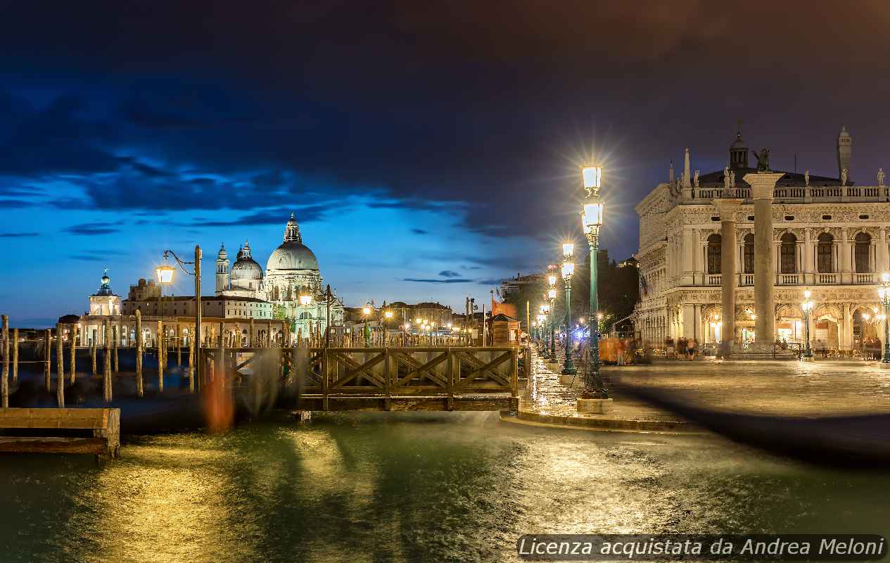meteo-venezia-domani-poco-nuvoloso-con-piovaschi,-ventoso,-poi-quasi-sereno