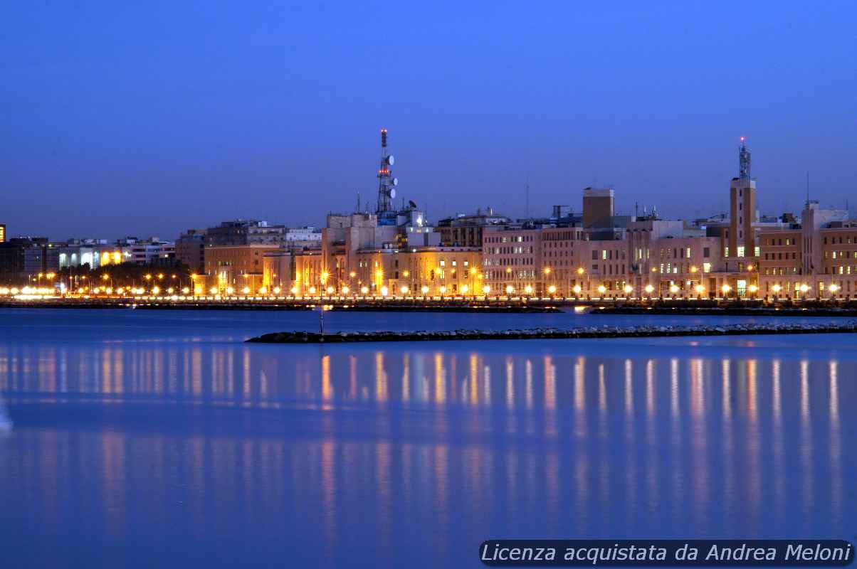 “meteo-bari:-tra-nuvole-e-piovaschi,-attesi-rovesci-e-vento-nei-prossimi-giorni”