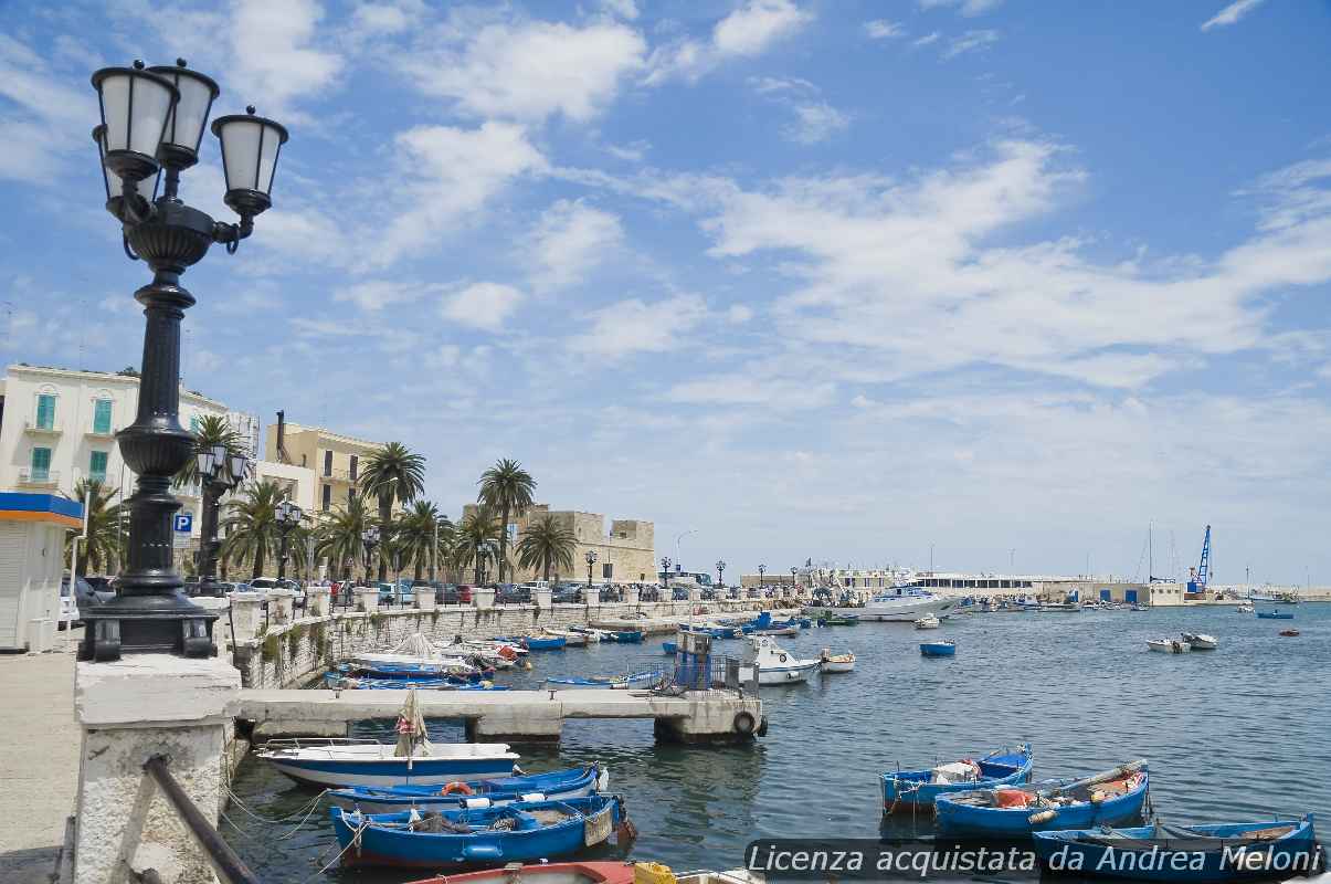 meteo-bari:-domani-nuvoloso-con-rovesci,-poi-quasi-sereno