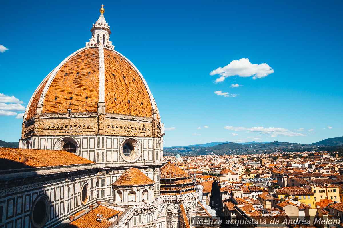 meteo-firenze:-domani-nuvoloso-con-rovesci,-poi-molto-nuvoloso-con-rovesci,-ventoso-a-tratti