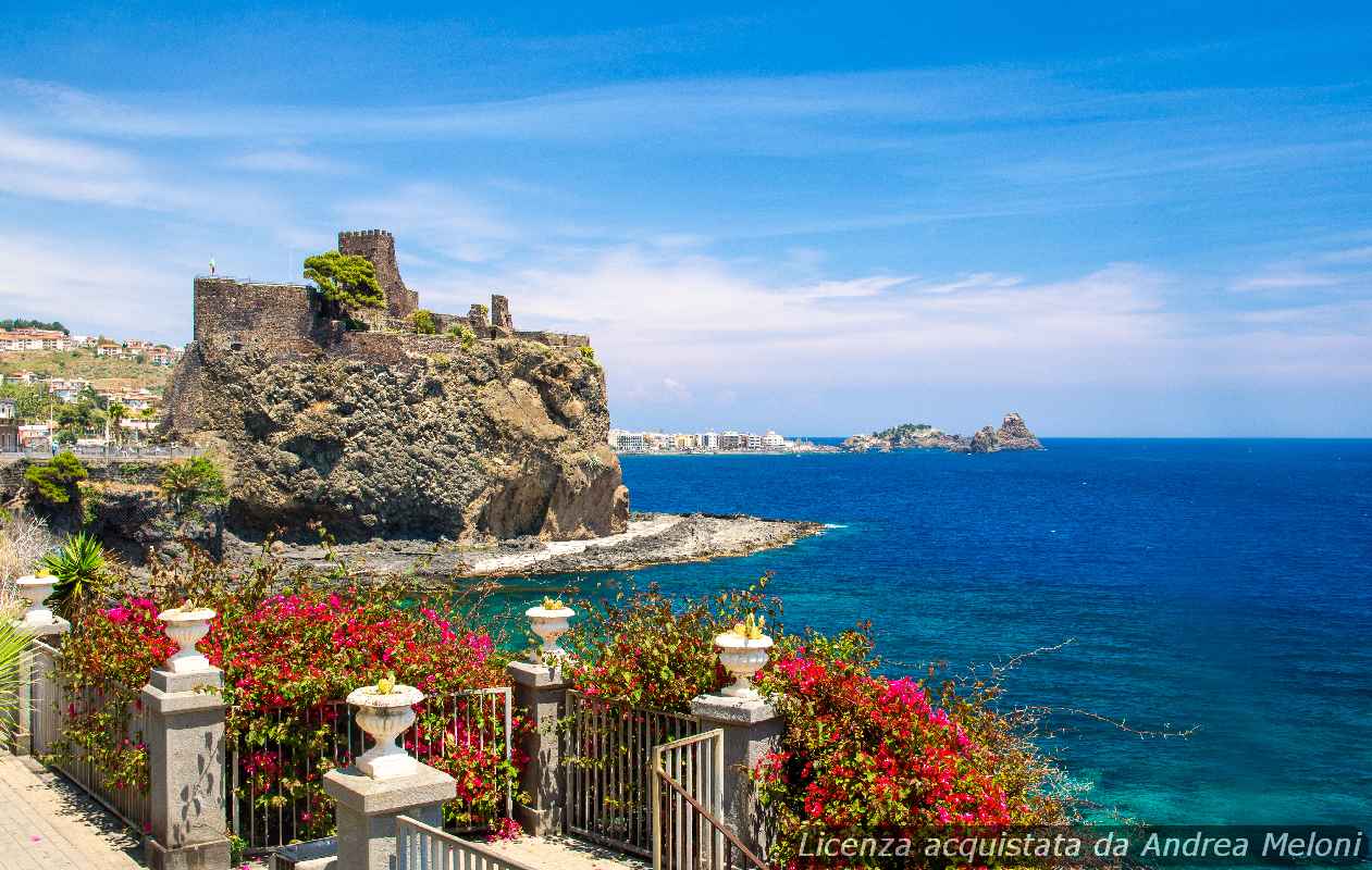 meteo-catania:-da-poco-nuvoloso-a-sereno,-con-vento-in-aumento