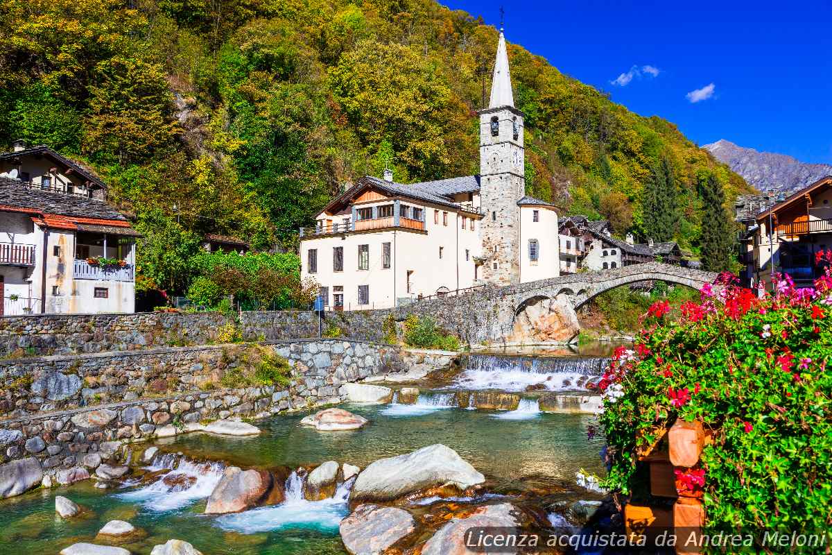 Meteo Aosta: da poco nuvoloso a molto nuvoloso con rovesci, ventoso a tratti