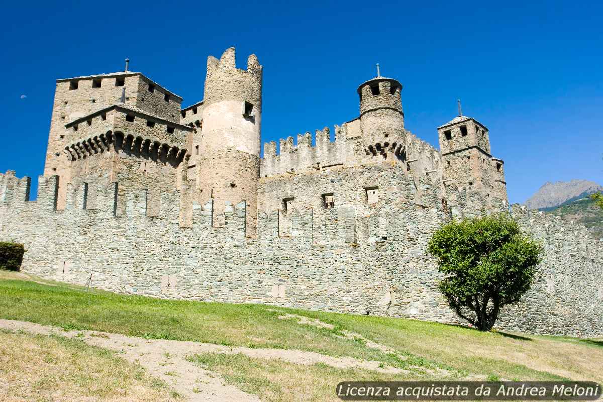 Meteo Aosta: giorni ventosi con alternanza di nuvole e schiarite