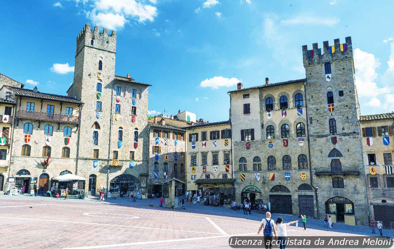 meteo-arezzo:-domani-sereno,-ventoso-a-tratti,-poi-poco-nuvoloso