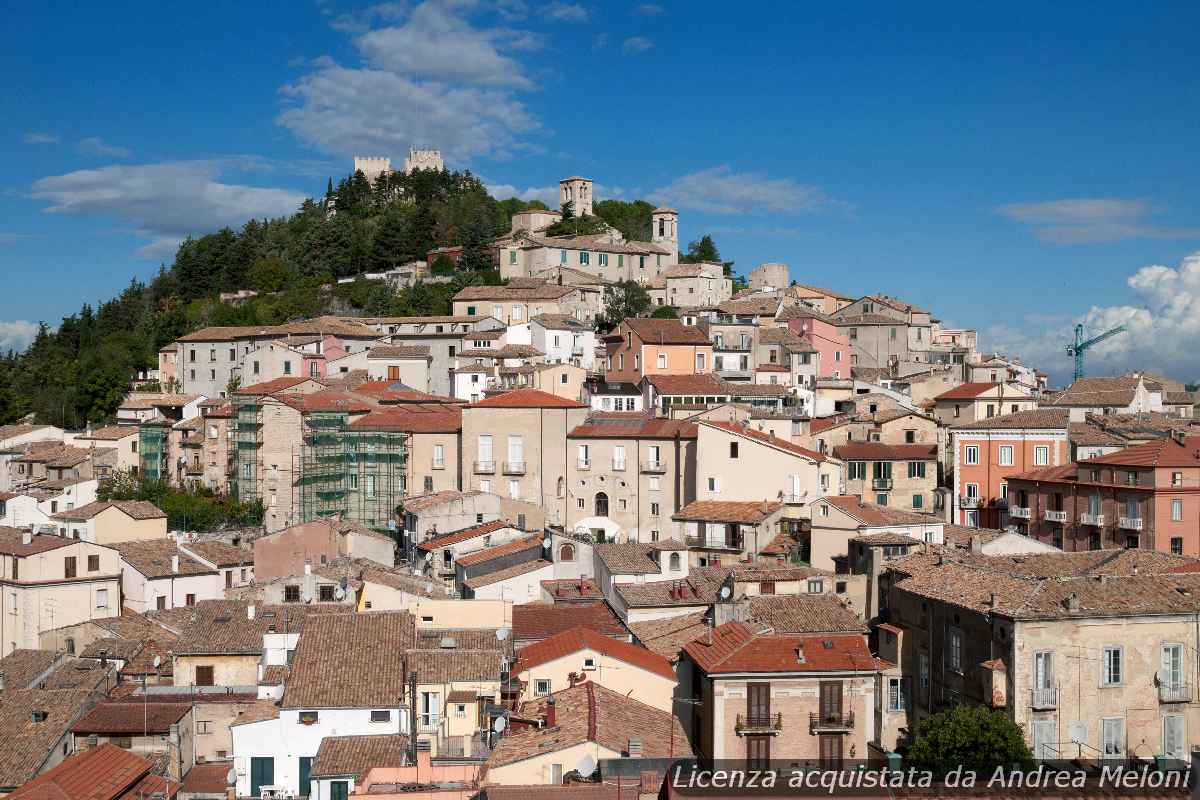 meteo-campobasso:-domani-nuvoloso-con-piovaschi,-molto-ventoso,-poi-sereno-e-ventoso-a-tratti