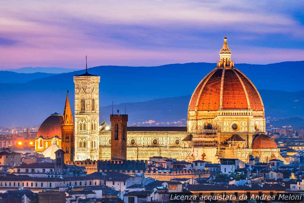 meteo-firenze:-nuvoloso-oggi,-nubi-sparse-e-rovesci-nei-prossimi-giorni