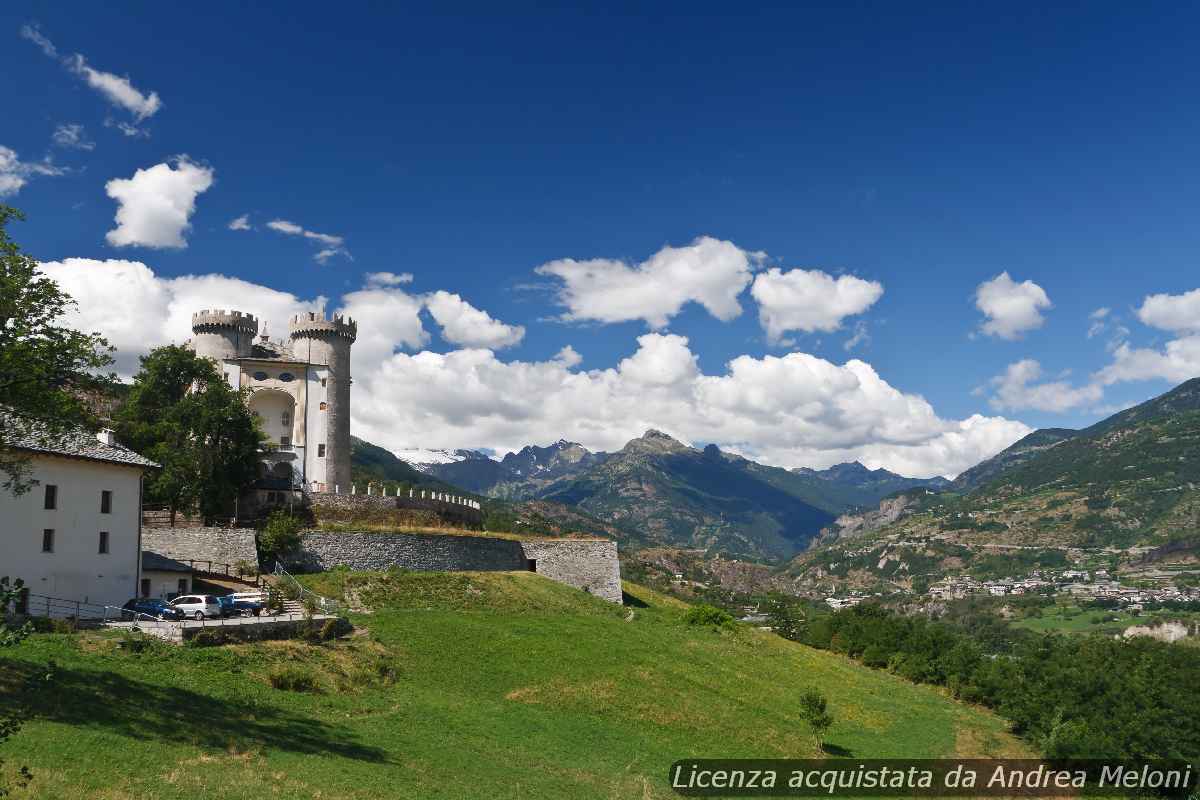 Meteo Aosta: domani nuvoloso con pioviggine, poi poco nuvoloso e ventoso a tratti
