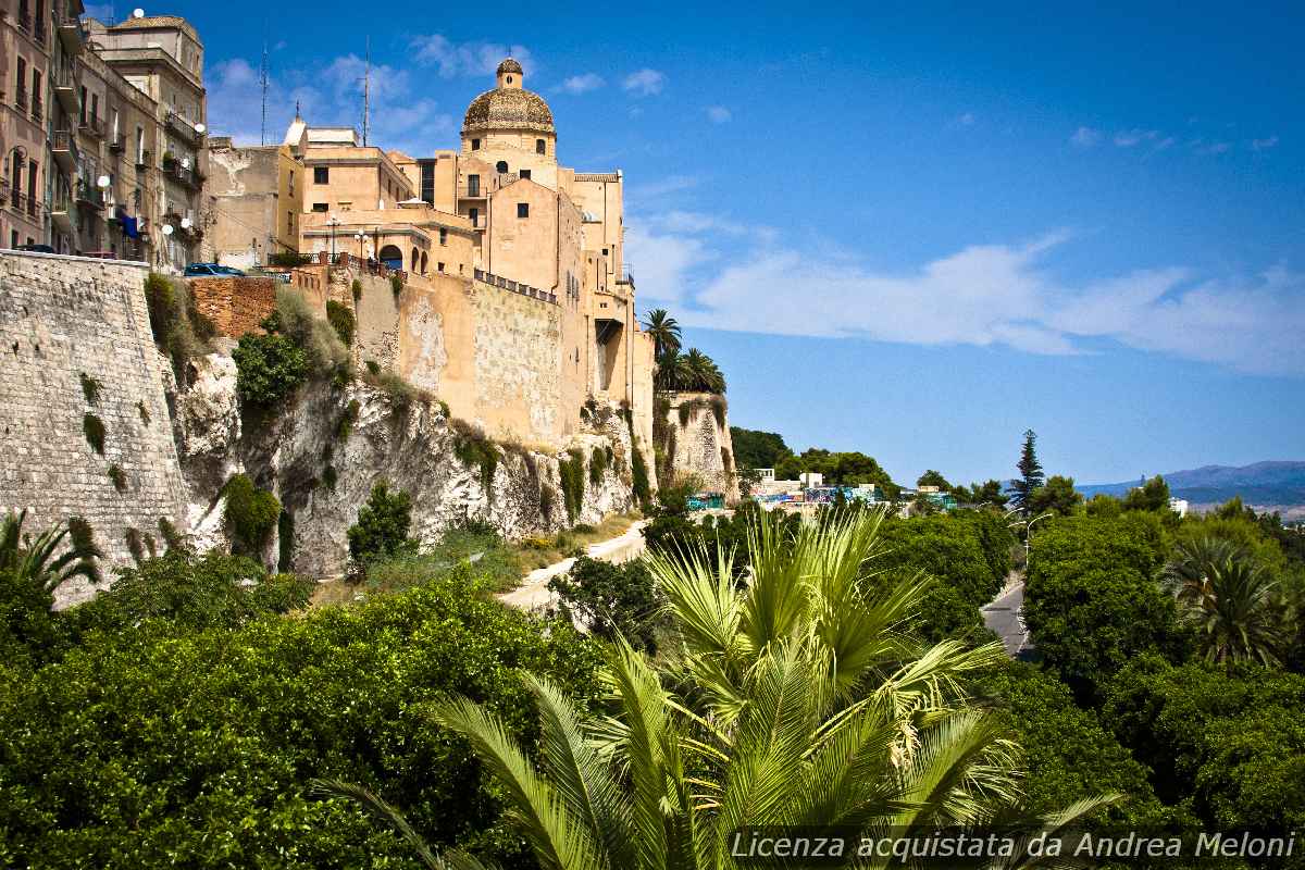 meteo-cagliari:-domani-nubi-sparse,-poi-poco-nuvoloso,-ventoso