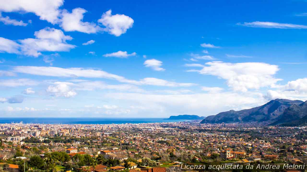 meteo-palermo:-nubi-sparse-oggi,-poi-molto-nuvoloso-con-rovesci-previsti