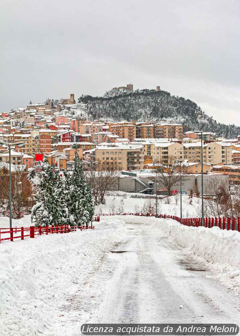 Meteo Campobasso: domani nuvoloso con rovesci di neve, molto ventoso, poi poco nuvoloso, ventoso a tratti