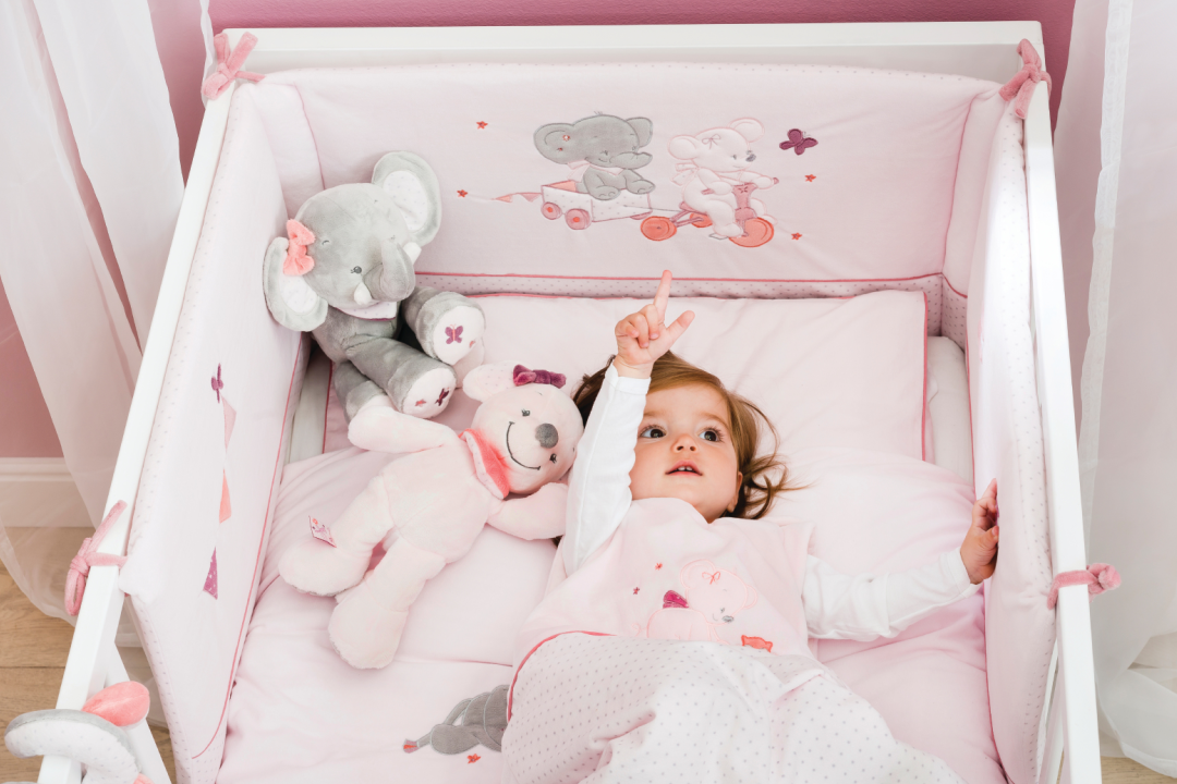 nattou chambre fille éléphant souris