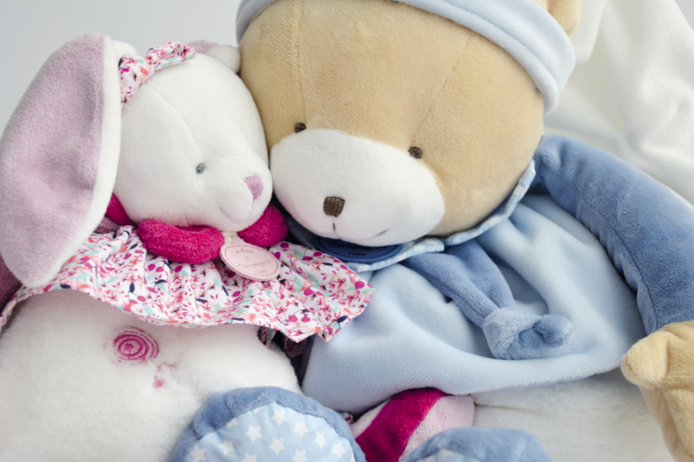 Doudou et compagnie cerise et petit chou