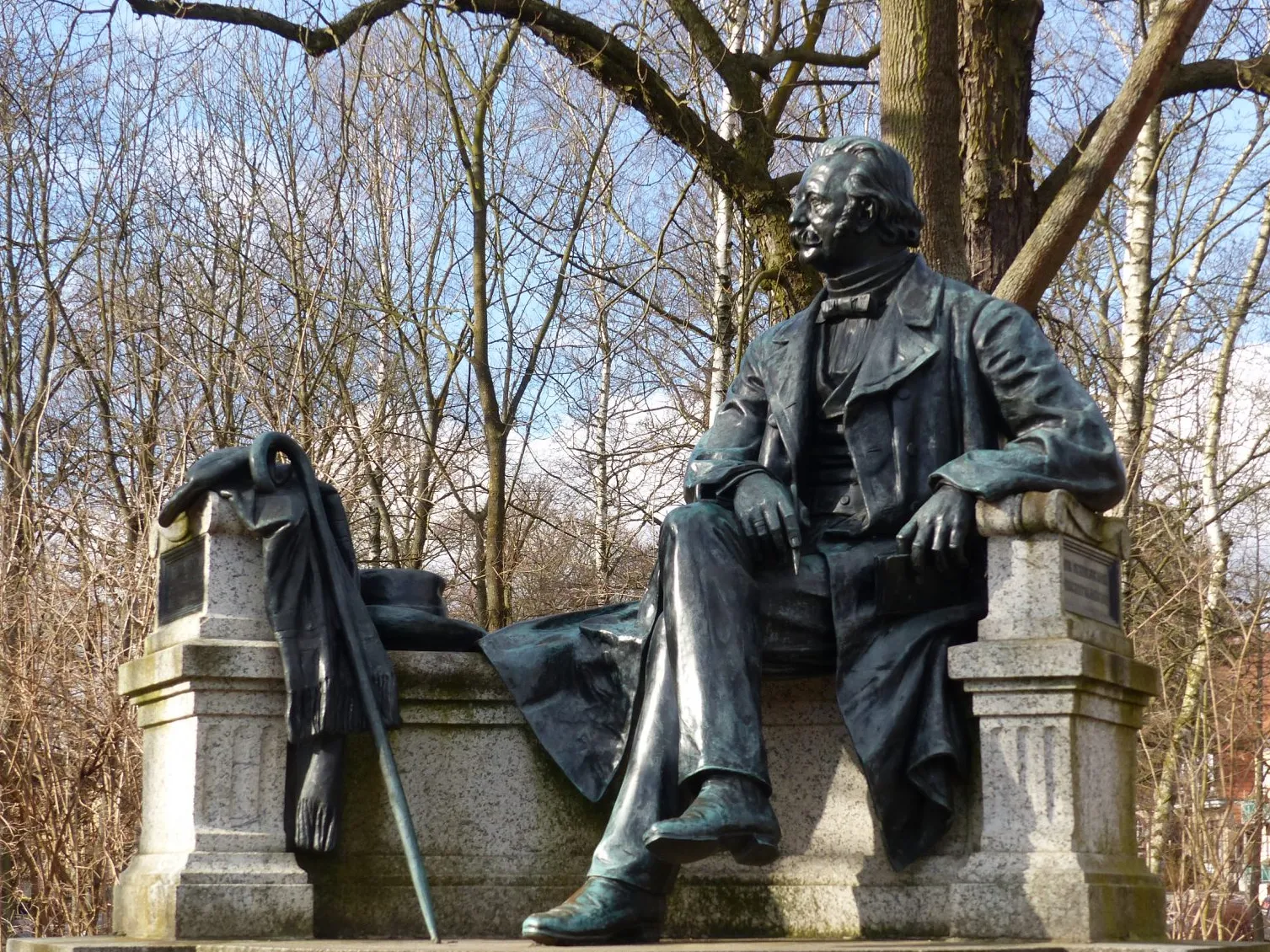 Monumento a Theodor Fontane