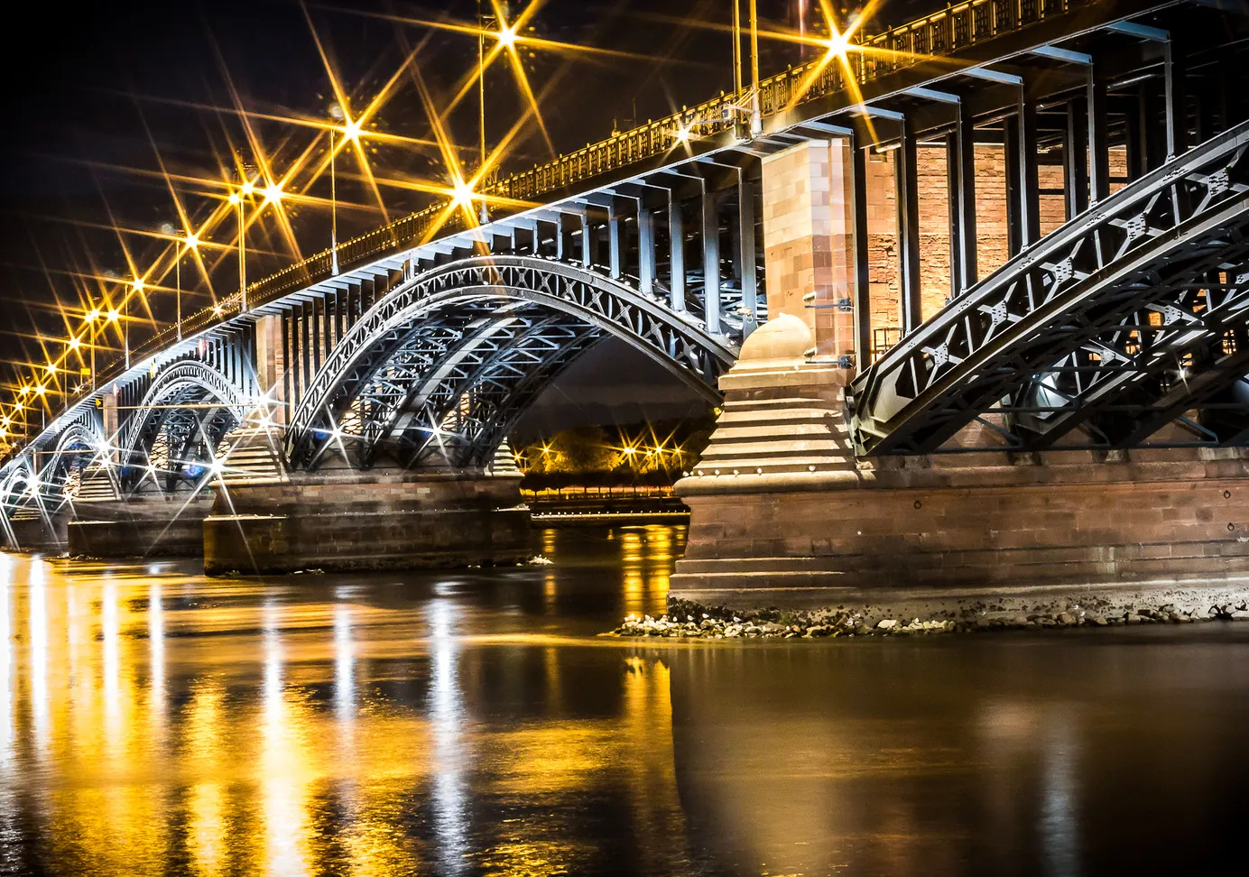 Puente Theodor Heuss (Theodor-Heuss-Brücke)