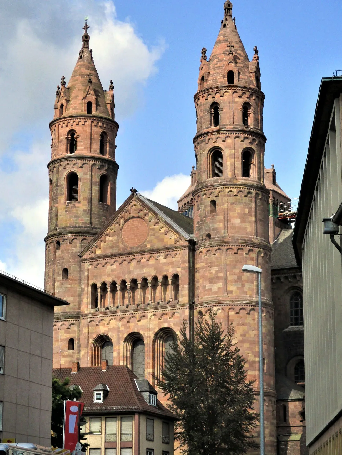 Dom St. Peter und Paul (Iglesia de San Pedro y San Pablo)