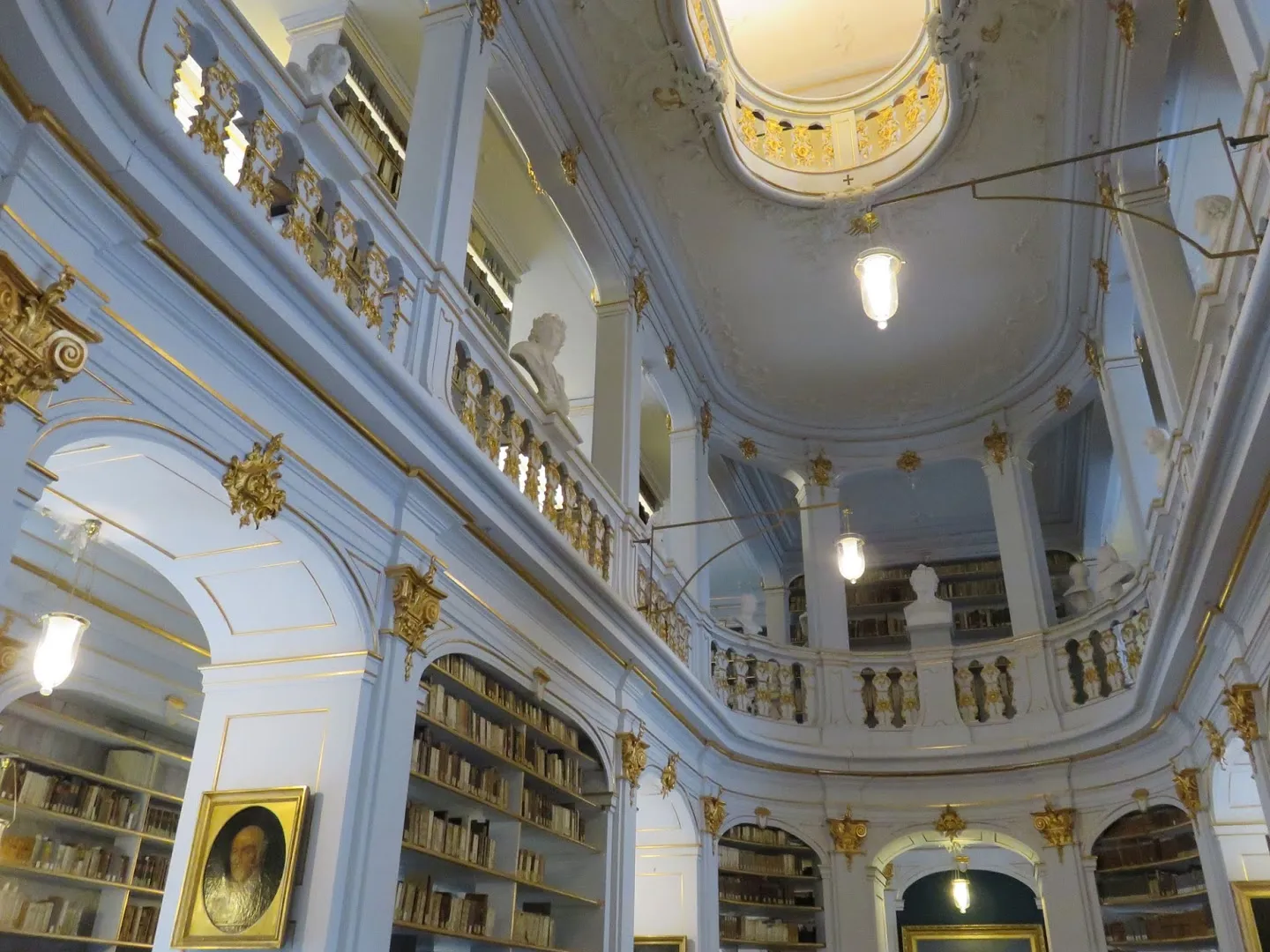 Biblioteca de la Duquesa Ana Amalia