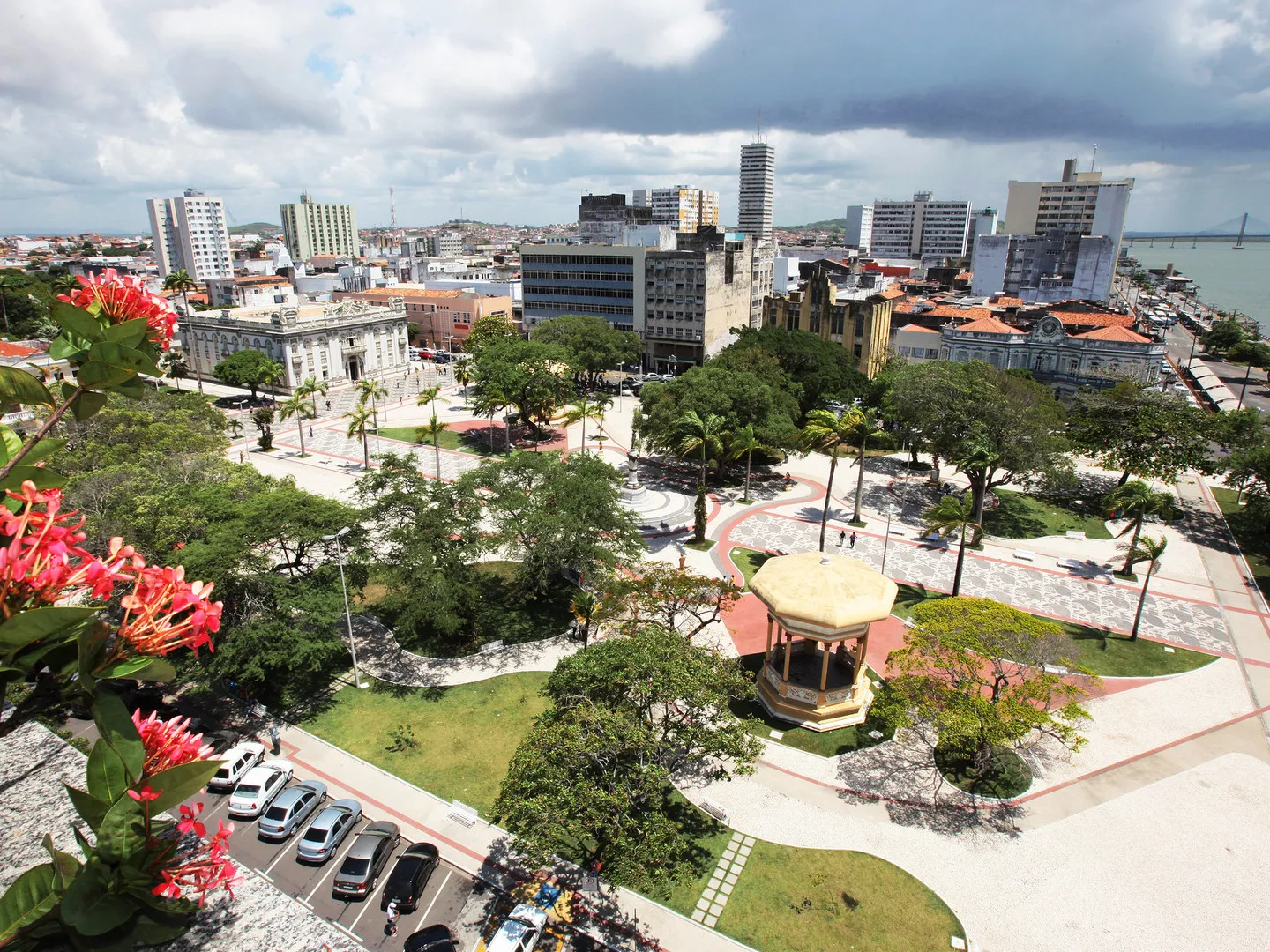 Praça Fausto Cardoso