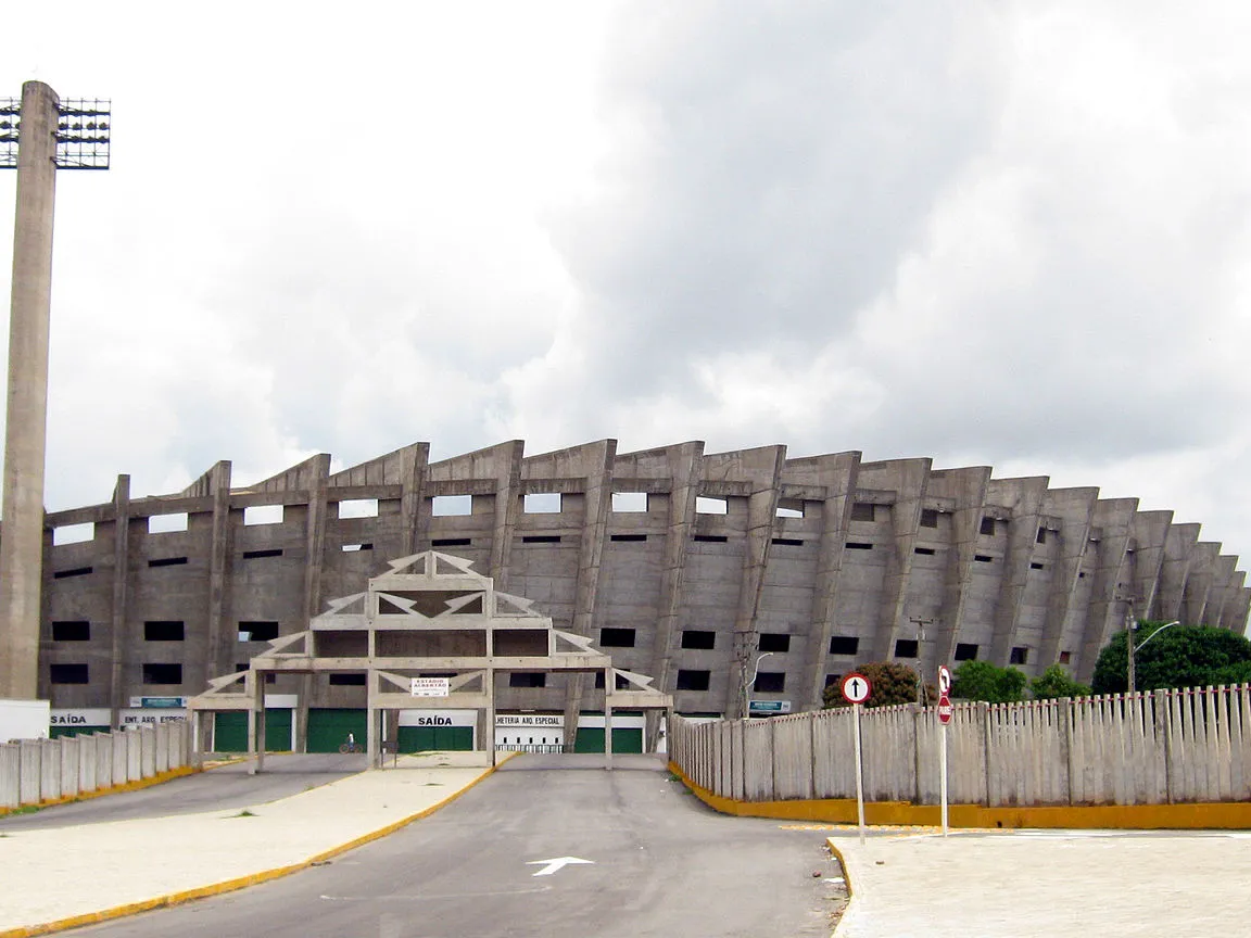 Estádio Governador Alberto Tavares Silva (Albertão)