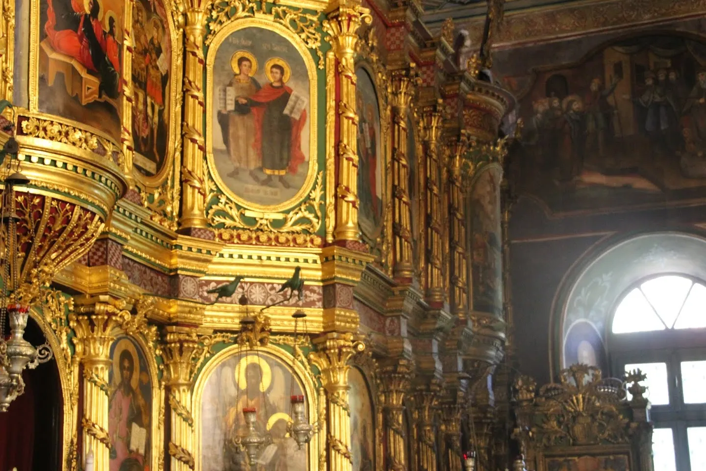 Iglesia de San Konstantin y Elena