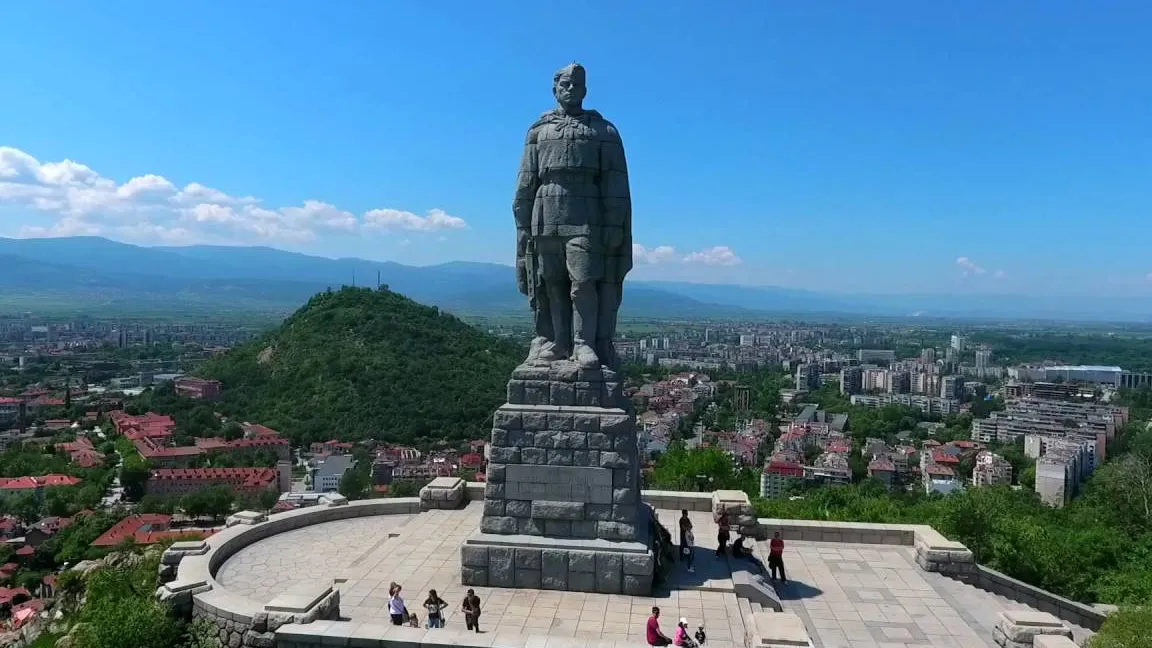 Monumento a los Revolucionarios Rusos