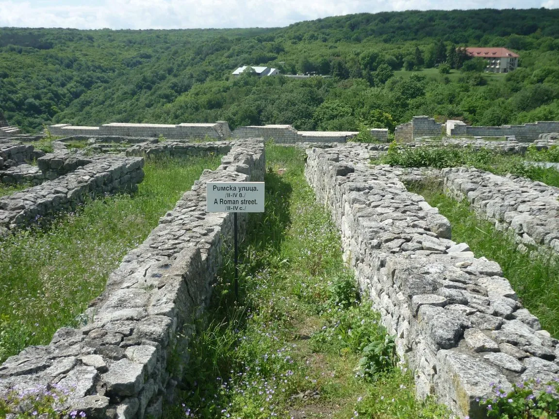 Monumentos de la Colina de Ilchov Bair